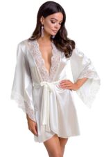 Peignoir ecru avec string